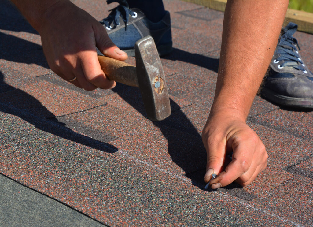 When Is the Appropriate Time to Get Roof Repairs in Inglewood, California?